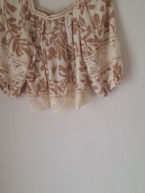 Boho Christian Siriano Cream & Beige Printed Lightweight Top Sz S  LINEN & RAYON